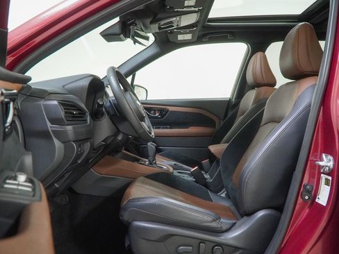 Used 2025 Subaru Forester Touring image 24