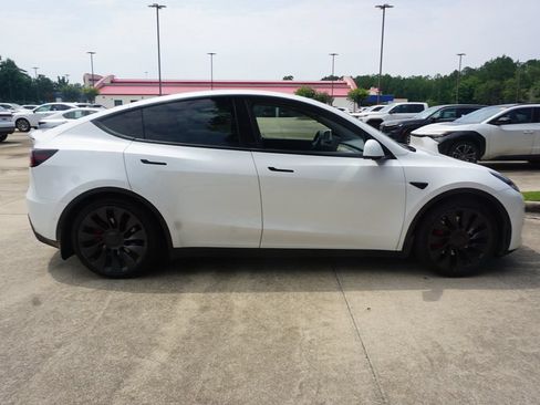 Used 2021 Tesla Model Y Performance AWD/4WD image 24