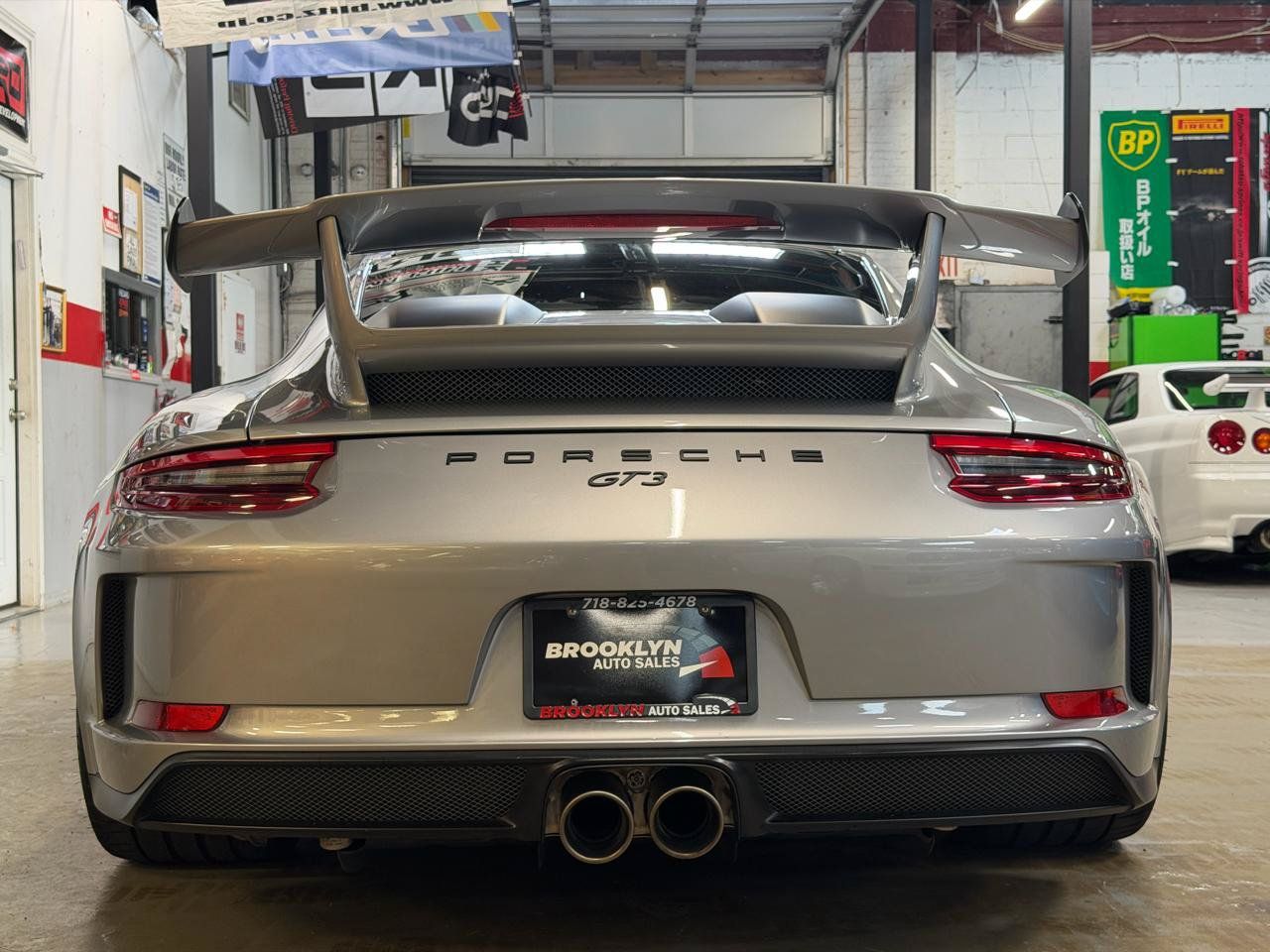 Used 2019 Porsche 911 GT3 RWD image 8