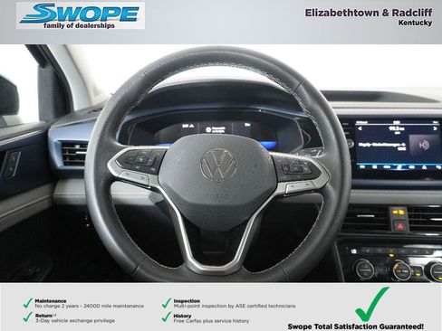 Used 2024 Volkswagen Taos SE image 13