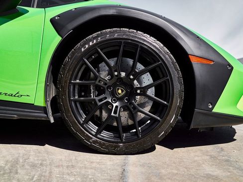 Used 2024 Lamborghini Huracan Sterrato AWD/4WD image 26