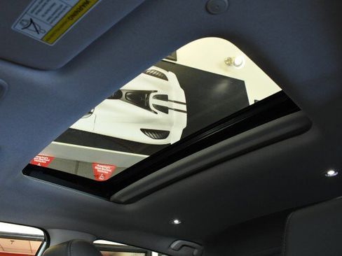 Used 2025 Honda HR-V EX-L image 36