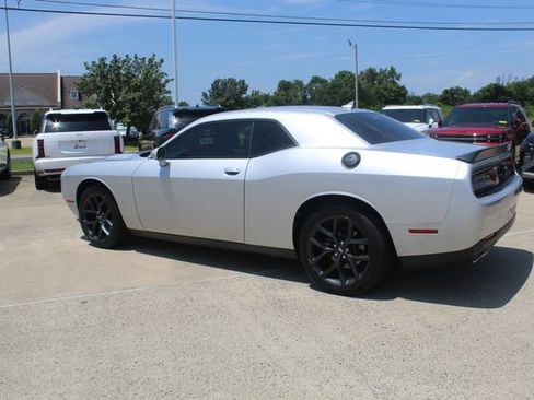 Used 2022 Dodge Challenger SXT w/ Plus Package RWD image 3