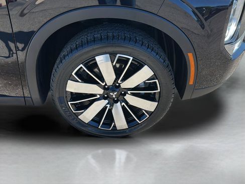 Used 2025 Mitsubishi Outlander SE AWD/4WD image 11