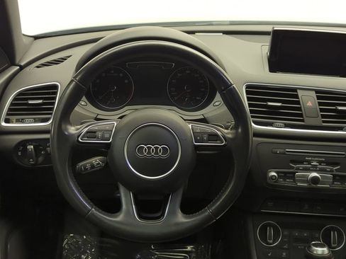Used 2018 Audi Q3 2.0T Premium Plus w/ Premium Plus Package AWD/4WD image 22