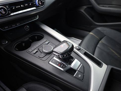 Used 2018 Audi A4 2.0T Premium w/ Convenience Package image 11