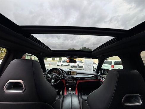 Used 2018 BMW X5 M AWD/4WD image 36