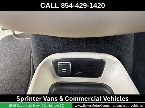 Used 2024 Chrysler Voyager LX FWD image 33