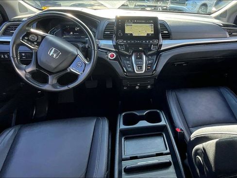 Used 2024 Honda Odyssey Touring image 7