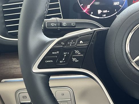 Certified 2025 Mercedes-Benz GLE 350 GLE 350 image 33