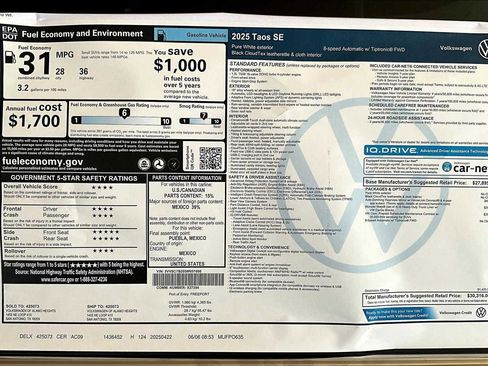 New 2025 Volkswagen Taos SE FWD image 19