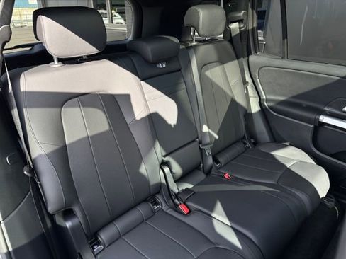 Certified 2025 Mercedes-Benz GLB 250 4MATIC image 48