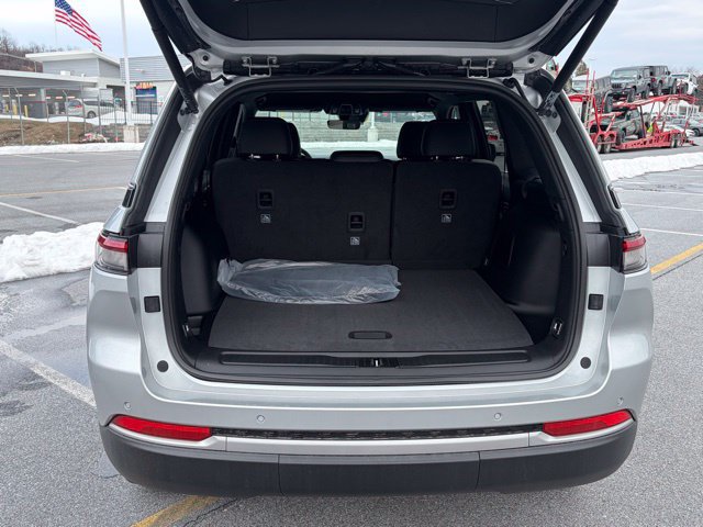 New 2026 Jeep Grand Cherokee Limited AWD/4WD image 7