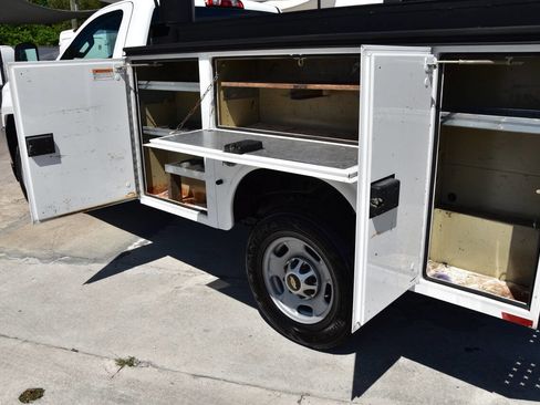 Used 2018 Chevrolet Silverado 2500 W/T RWD image 12