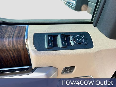 Used 2018 Ford F150 Lariat RWD image 23