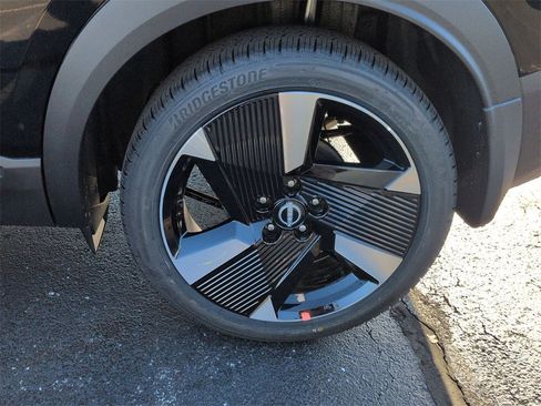 New 2026 Nissan Kicks SR w/ Cold Weather Package image 21