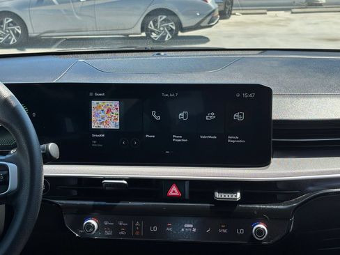 Used 2025 Kia K5 LXS FWD image 18