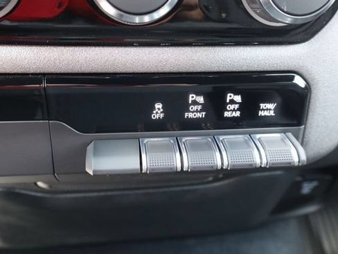New 2026 RAM 1500 Warlock AWD/4WD image 15