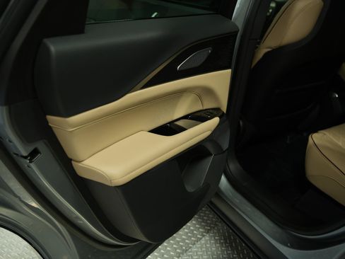 Used 2026 Cadillac Lyriq Signature Luxury w/ Nappa Leather Package AWD/4WD image 21