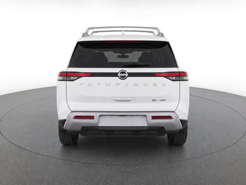 Used 2024 Nissan Pathfinder SL AWD/4WD image 7