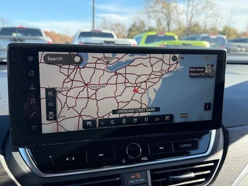 New 2025 Nissan Altima 2.5 SL image 33