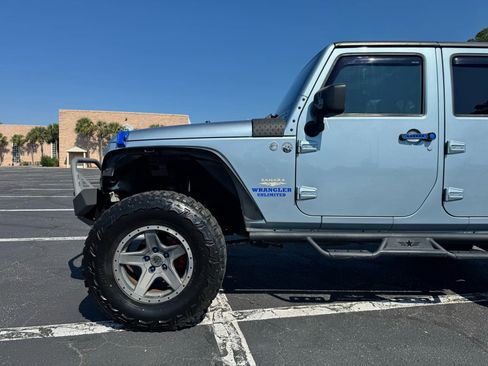 Used 2012 Jeep Wrangler Unlimited Sahara w/ Connectivity Group image 10