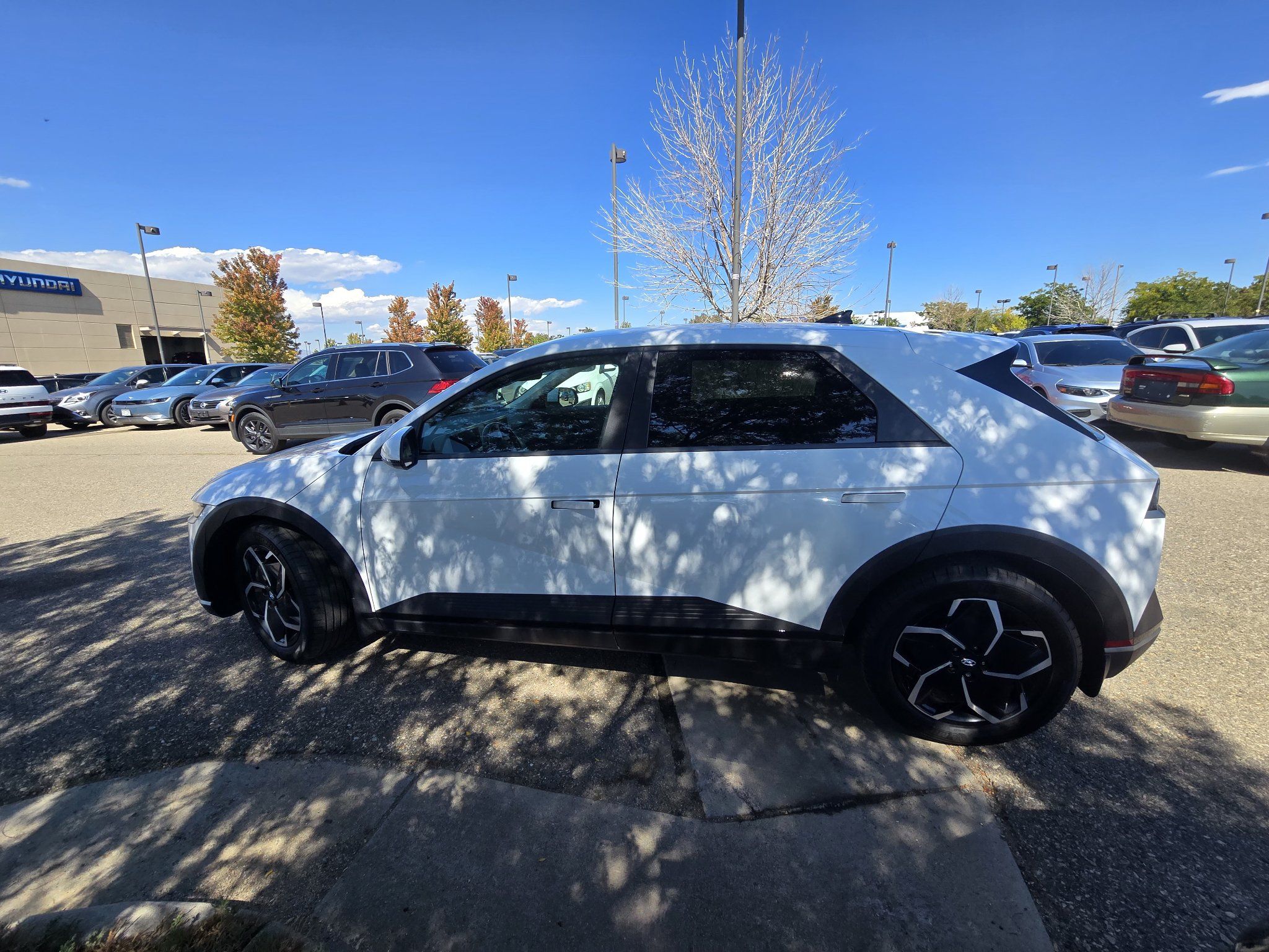 Used 2024 Hyundai Ioniq 5 SEL AWD/4WD image 2