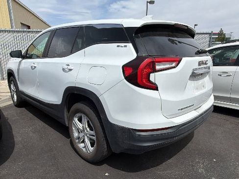 Used 2024 GMC Terrain SLE AWD/4WD image 4