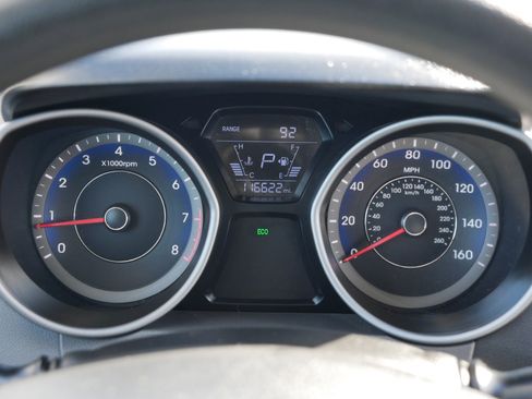 Used 2016 Hyundai Elantra SE image 21