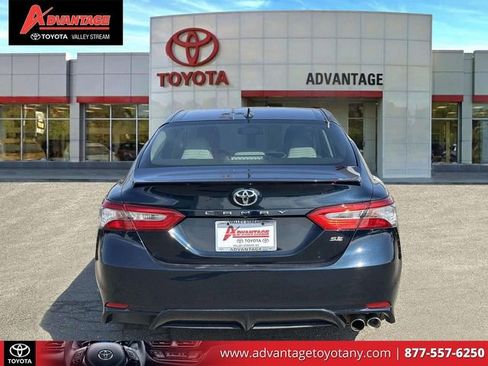 Used 2019 Toyota Camry SE w/ Convenience Package image 8