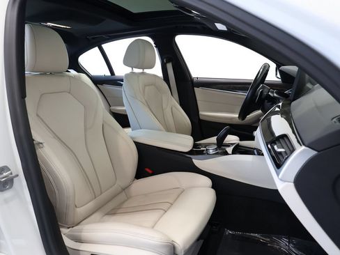 Used 2023 BMW 540i w/ M Sport Package RWD image 20