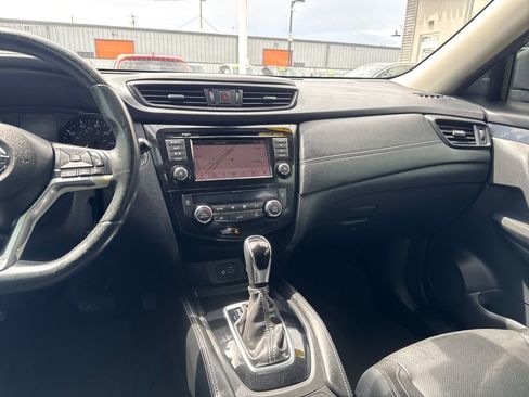 Used 2018 Nissan Rogue SL AWD/4WD image 17