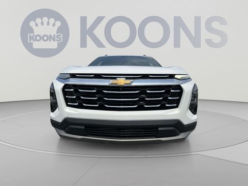 Used 2025 Chevrolet Equinox LT w/ Convenience Package II FWD image 19