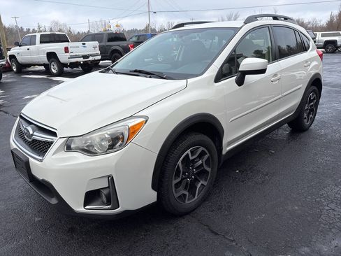 Used 2016 Subaru Crosstrek 2.0i Premium image 2