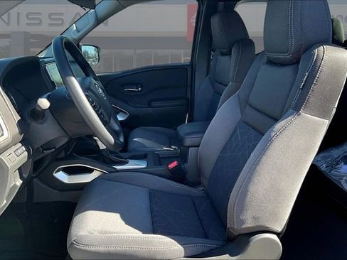 New 2025 Nissan Frontier SV image 9