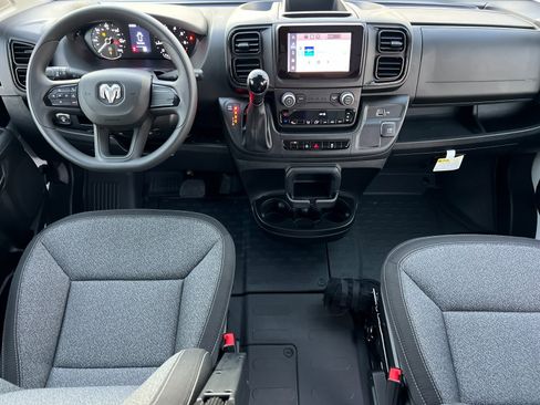 Used 2025 RAM ProMaster 2500 w/ Storage Group image 13