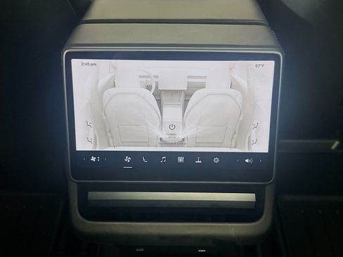 Used 2025 Tesla Model 3 Long Range AWD/4WD image 26