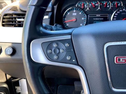 Used 2018 GMC Yukon SLT w/ Open Road Package RWD image 24