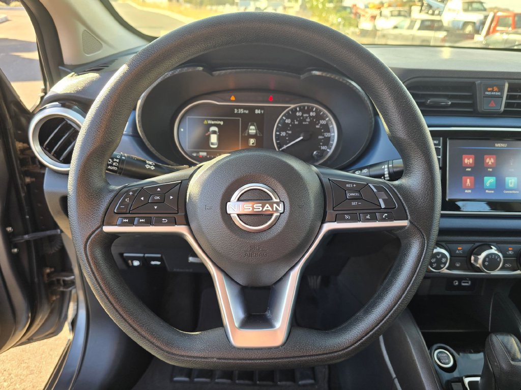 Used 2025 Nissan Versa SV FWD image 17