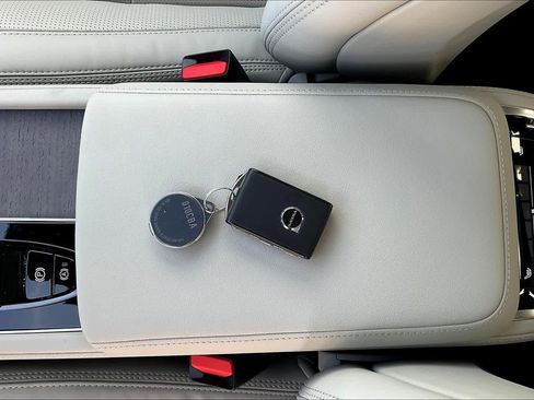 New 2026 Volvo XC90 T8 Ultra image 35