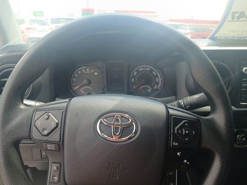 Used 2019 Toyota Tacoma SR AWD/4WD image 13