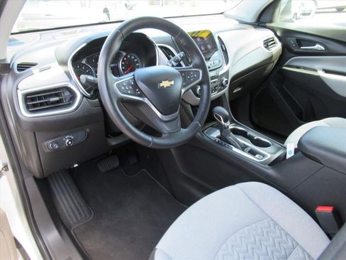 Certified 2023 Chevrolet Equinox LT FWD image 18