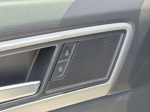 Used 2023 Volkswagen Atlas SE FWD image 18