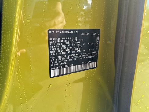 Used 2025 Volkswagen ID. Buzz 1st Edition image 31