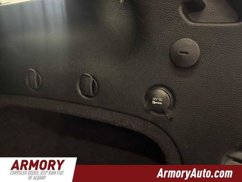 Used 2020 Jeep Grand Cherokee Laredo w/ 18" Wheel & 8.4" Radio Group image 28