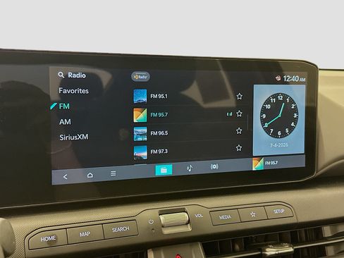 Used 2025 Kia K4 FWD image 21