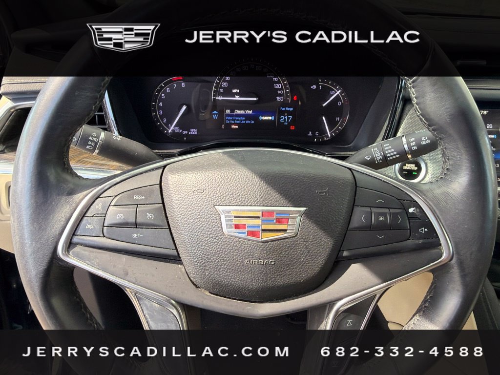 Used 2017 Cadillac XT5 FWD image 11