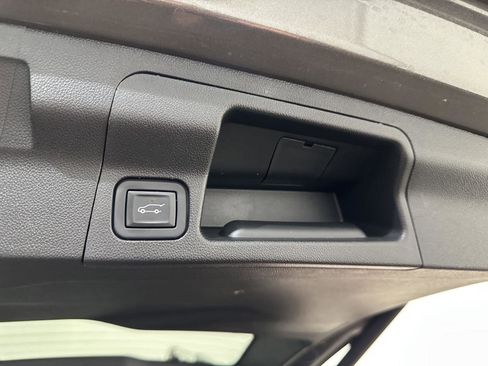 Used 2020 GMC Acadia Denali w/ Denali Ultimate Package image 34