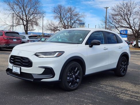 Certified 2025 Honda HR-V Sport image 2