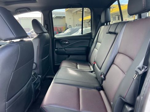 Used 2022 Honda Ridgeline Black Edition image 14